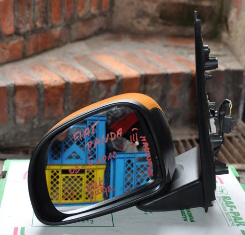 Fiat - Panda - 5 drzwi - (2012-) - Lusterka /  Lewe elektryczne