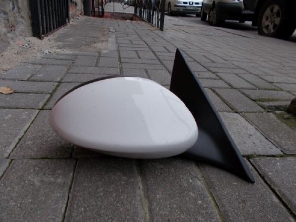 BMW - Seria 3 - E93 - Cabrio - (2007 - 2010) - Lusterka /  Prawe elektryczne