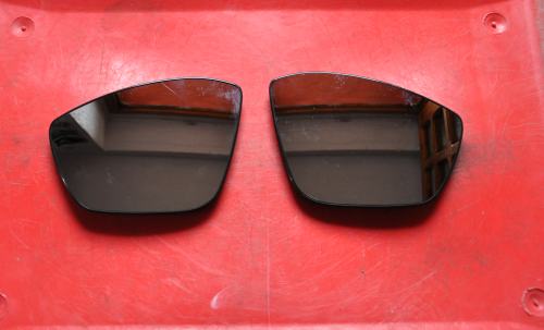 Peugeot - 208 - 5 drzwi - (2012 - 2015) - Lusterka / Wkład lewego elektrycznego