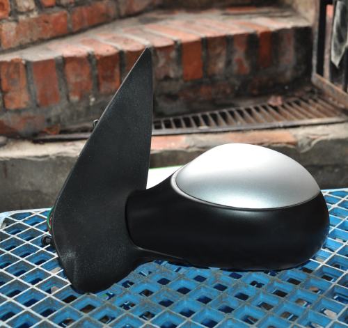 Peugeot - 206 - 5 drzwi - (1998 - 2003) - Lusterka /  Lewe elektryczne