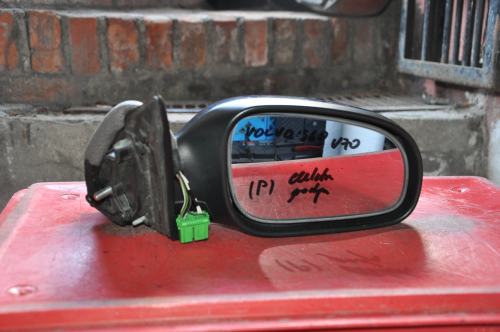 Volvo - V 70 - Kombi - (2000 - 2005) - Lusterka /  Prawe elektryczne