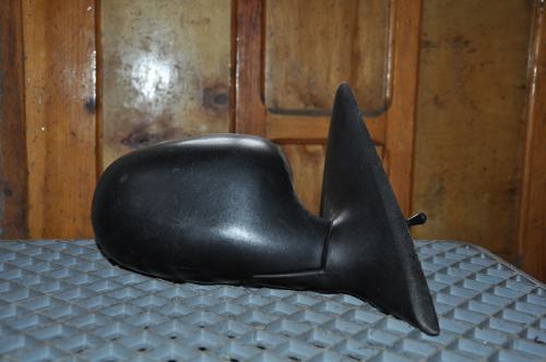 Daewoo - Lanos - 4 drzwi - (1997 - 2000) - Lusterka / Prawe ręczne wewnętrznie regulowane