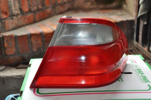 Mercedes-Benz - CLK - C208 - (2000 - 2002) - Oświetlenie / Lampa tylna  prawa