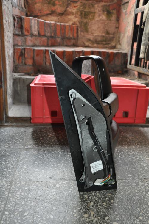 Iveco - Turbo Daily - (2011 - 2014) - Lusterka /  Lewe elektryczne