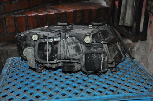 Audi - A6 - Kombi - (1998 - 2002) - Oświetlenie / Lampa przednia lewa