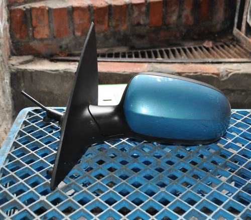 Opel - Corsa - C - 5 drzwi - (2000 - 2003) - Lusterka / Lewe ręczne wewnętrznie regulowane