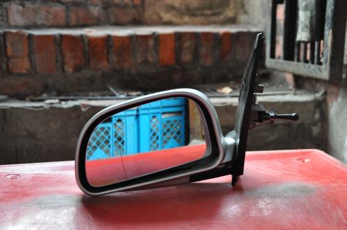 Mitsubishi - Space Star - (1998 - 2002) - Lusterka / Lewe ręczne wewnętrznie regulowane