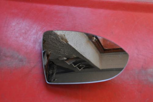 Volkswagen - Golf VII - 5 drzwi - (2012 - 2019) - Lusterka / Wkład prawego elektrycznego