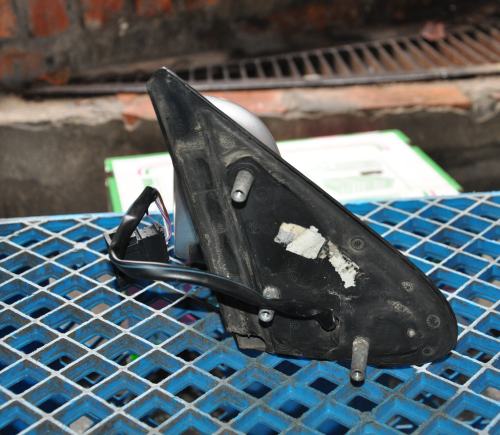 Volkswagen - Polo - 5 drzwi - (1999 - 2001) - Lusterka /  Lewe elektryczne