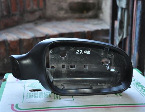 Volvo - S 60 - (2000 - 2005) - Lusterka / Ramka prawa