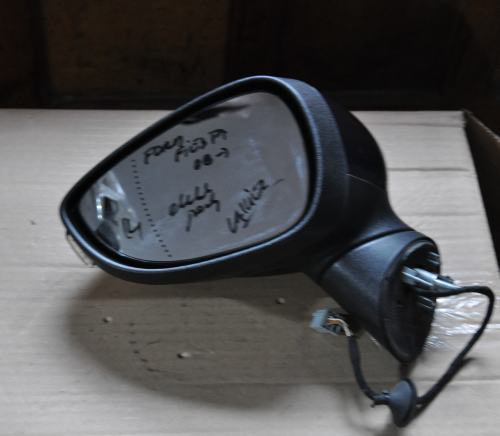 Ford - Fiesta - 5 drzwi - (2013-) - Lusterka /  Lewe elektryczne