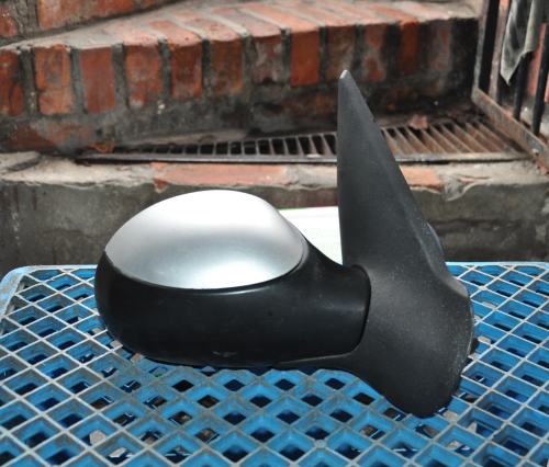 Peugeot - 206 - CC - Cabrio - (2000 - 2003) - Lusterka /  Prawe elektryczne