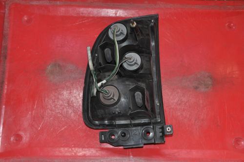 Toyota - RAV 4 - 5 drzwi - (1995 - 1998) - Oświetlenie / Lampa tylna lewa