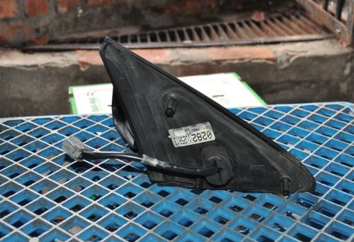 Ford - Mondeo - 5 drzwi - (2000 - 2003) - Lusterka /  Lewe elektryczne