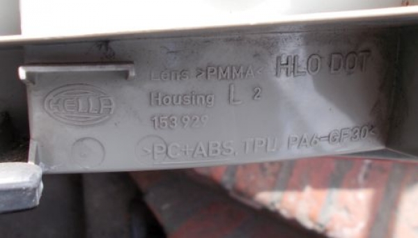 Audi - A4 - (2001 - 2004) - Oświetlenie / Lampa tylna lewa