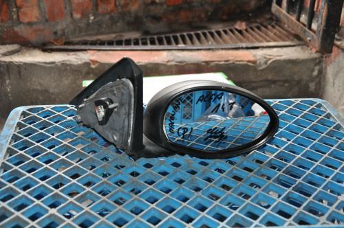 Alfa Romeo - 147 - 5 drzwi - (2001 - 2004) - Lusterka /  Prawe elektryczne