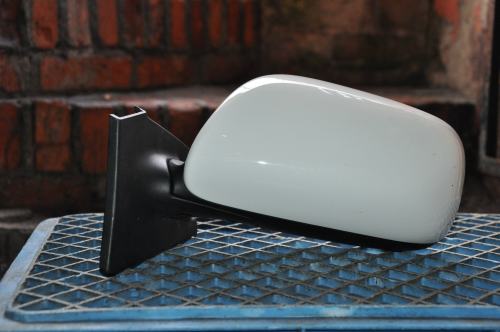 Toyota - Yaris - 3 drzwi - (2009 - 2011) - Lusterka /  Lewe elektryczne