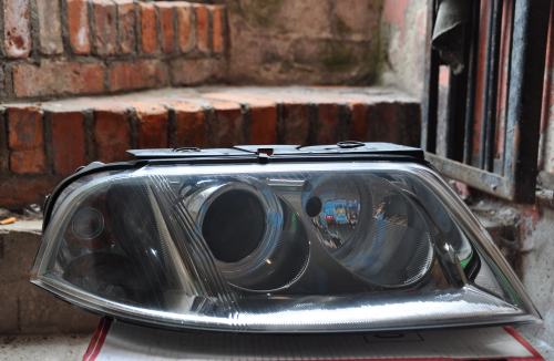 Volkswagen - Passat - (2005 - 2010) - Oświetlenie / Lampa przednia prawa