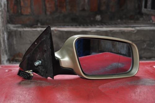 Audi - A6 - Kombi - (2002 - 2004) - Lusterka /  Prawe elektryczne