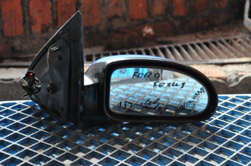 Ford - Focus - 5 drzwi - (2001 - 2004) - Lusterka /  Prawe elektryczne