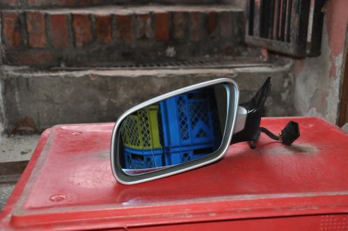 Audi - A4 - Kombi - (1999 - 2002) - Lusterka /  Lewe elektryczne