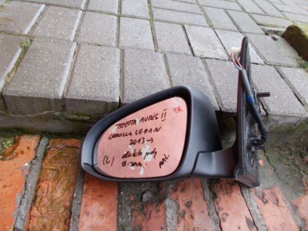 Toyota - Auris - 5 drzwi - (2015-) - Lusterka /  Lewe elektryczne