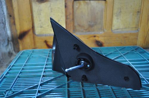 Opel - Corsa - B - 3 drzwi - (1993 - 1997) - Lusterka / Lewe ręczne wewnętrznie regulowane