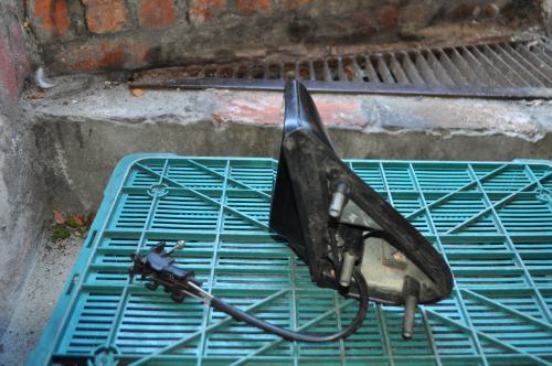 Volkswagen - Golf III - 3 drzwi - (1995 - 1997) - Lusterka / Lewe ręczne wewnętrznie regulowane