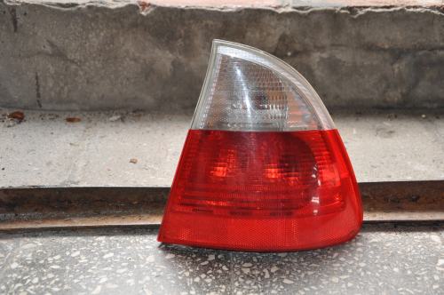 BMW - Seria 3 - E46 - Kombi - (1999 - 2002) - Oświetlenie / Lampa tylna  prawa