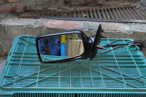 Volkswagen - Golf III - Kombi - (1996 - 1999) - Lusterka / Lewe ręczne wewnętrznie regulowane