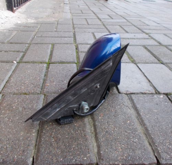 Volkswagen - Passat - Kombi - (2000 - 2005) - Lusterka /  Prawe elektryczne