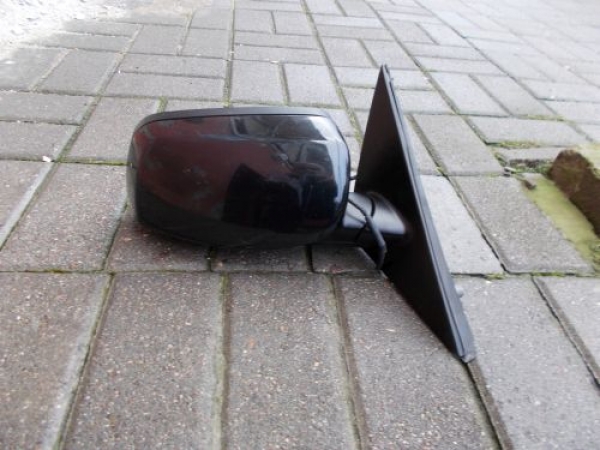 BMW - Seria 5 - E61 - Kombi - (2004 - 2007) - Lusterka /  Prawe elektryczne