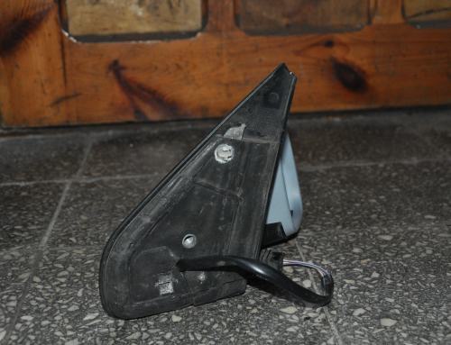 Volkswagen - Golf IV - 3 drzwi - (1997 - 2003) - Lusterka /  Prawe elektryczne