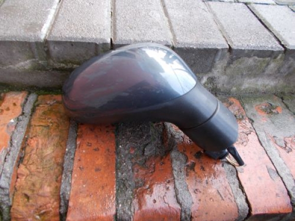 Seat - Leon - (2005 - 2009) - Lusterka /  Prawe elektryczne