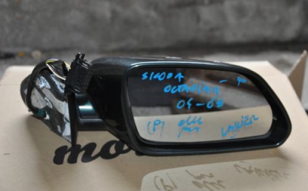 Skoda - Octavia - Kombi - (2006 - 2008) - Lusterka /  Prawe elektryczne