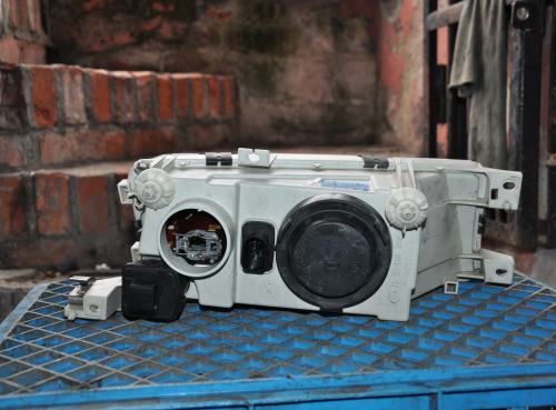 Skoda - Octavia - Kombi - (2006 - 2008) - Oświetlenie / Lampa przednia lewa