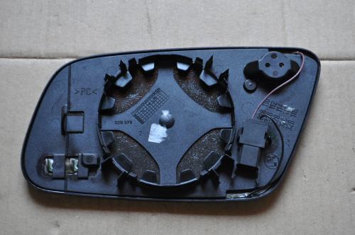 Audi - A3 - 5 drzwi  - (1999 - 2003) - Lusterka / Wkład prawego elektrycznego