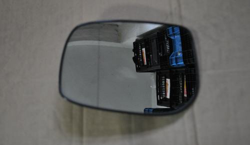 Toyota - Avensis - 5 drzwi - (2006 - 2009) - Lusterka / Wkład lewego elektrycznego