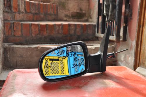 Opel - Corsa - C - 3 drzwi - (2003 - 2006) - Lusterka / Lewe ręczne wewnętrznie regulowane