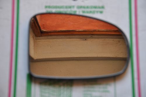 Toyota - Avensis - Kombi - (2009 - 2012) - Lusterka / Wkład prawego elektrycznego