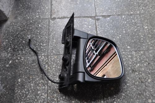 Hyundai - H-1 - Starex - (1997 - 2004) - Lusterka /  Prawe elektryczne