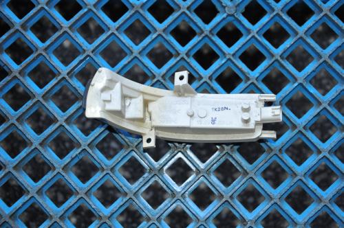 Honda - Jazz - (2005 - 2008) - Lusterka / Kierunkowskaz w lusterku lewy