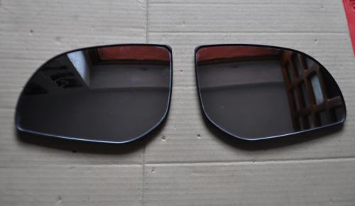 Hyundai - i20 - 5 drzwi - (2012 - 2014) - Lusterka / Wkład prawego elektrycznego