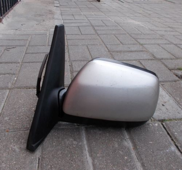 Toyota - Corolla - Verso - (2001 - 2004) - Lusterka /  Lewe elektryczne