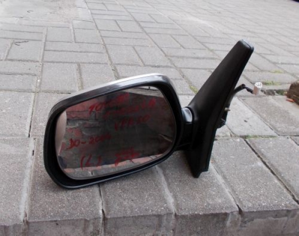 Toyota - Corolla - Verso - (2001 - 2004) - Lusterka /  Lewe elektryczne