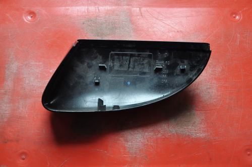 Volkswagen - Scirocco - (2008 - 2014) - Lusterka / Obudowa strona prawa