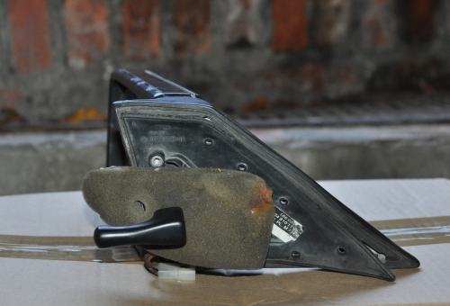 Mercedes-Benz - 124 - W124 - Kombi - (1985 - 1993) - Lusterka / Lewe ręczne wewnętrznie regulowane