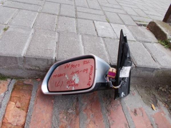 Volkswagen - Polo - 3 drzwi - (2005 - 2009) - Lusterka /  Lewe elektryczne