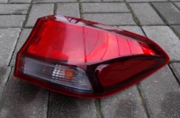 Hyundai - i30 - Kombi - (2015-) - Oświetlenie / Lampa tylna  prawa