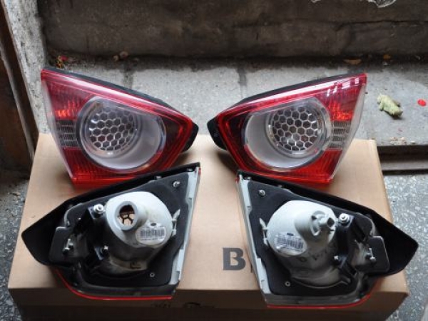 Ford - Kuga - (2008 - 2013) - Oświetlenie / Lampa tylna lewa wewnętrzna